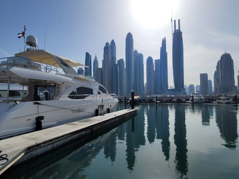 Yacht charter Dubai Marina cheap Refit 2023
