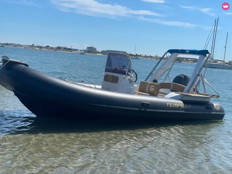 Capelli Tempest 625 in Port-Camargue on SamBoat