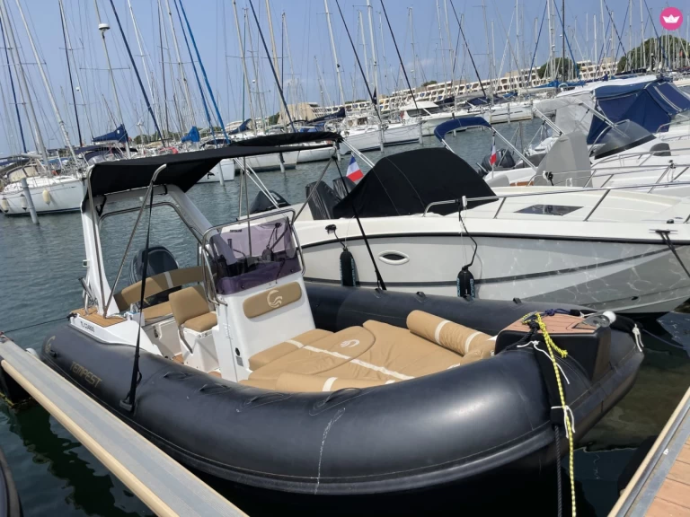 Yacht charter Port-Camargue cheap Tempest 625