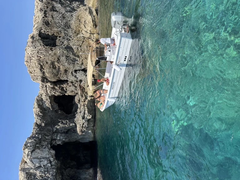 Conero Breeze 820 in Marzamemi on SamBoat