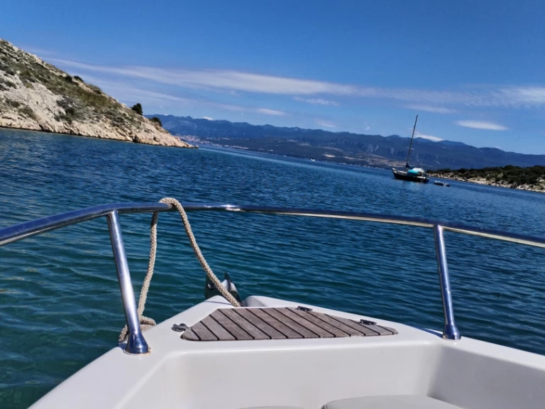 Bareboat Rental Motorboat Aquamar with a boat licence