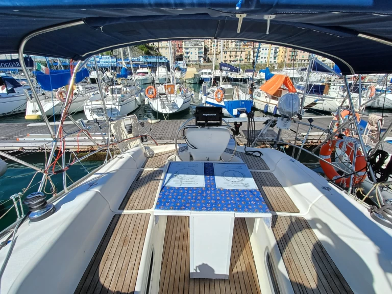 Rent a Bavaria Bavaria 37 Genova