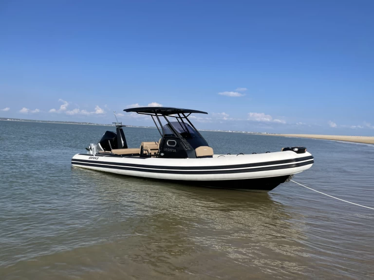 Brig Eagle 8 in Royan on SamBoat