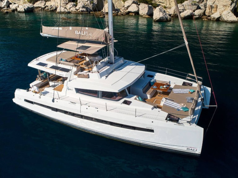 Rent a Bali Catamarans Bali 5.4 - 6 cab. Fethiye