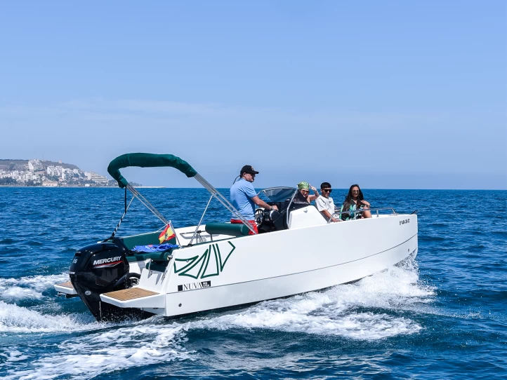 Boat rental Nuva Nuva M6 Open in Alicante on Samboat