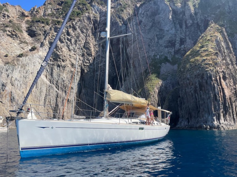 Sailboat rental in Port Grimaud - Jeanneau Sun Odyssey 49 Performance