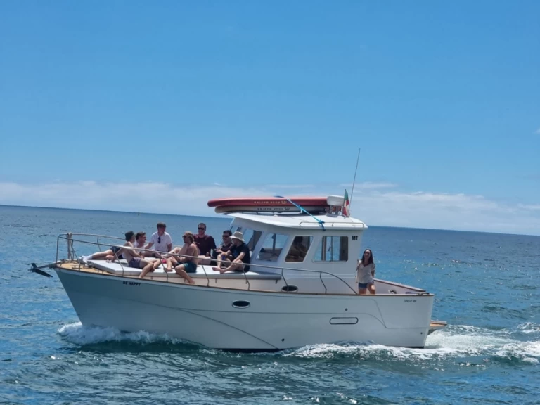 Yacht charter Portimão cheap 980