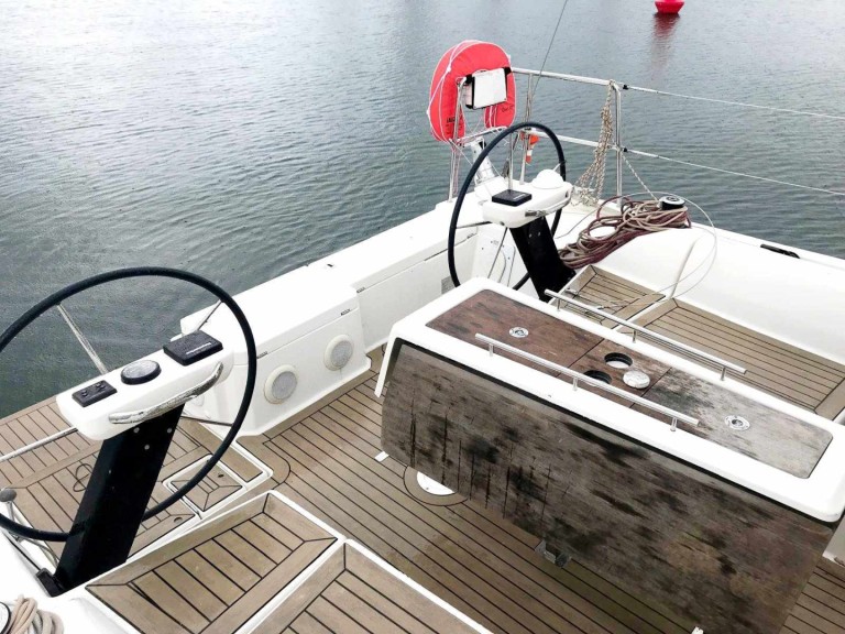 Bareboat Rental Sailboat Dufour with a boat licence