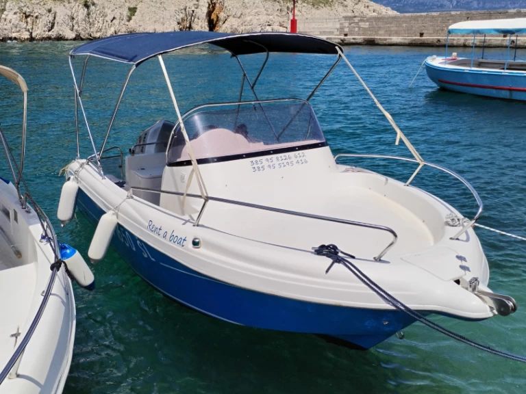 Motorboat rental in Vrbnik - Atlantic Marine Suncruiser 570