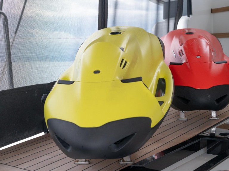 Catamaran for rent Tourlos at the best price