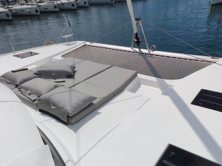 Rent a Fountaine Pajot Tanna 47 Seget Donji