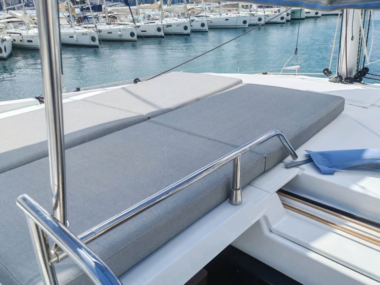 Catamaran rental in Seget Donji - Fountaine Pajot Tanna 47