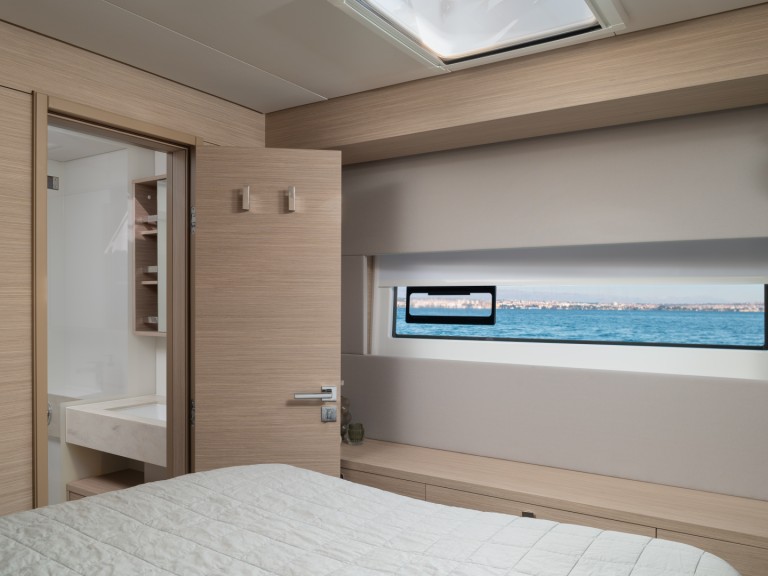 Yacht charter Split cheap Lagoon 60