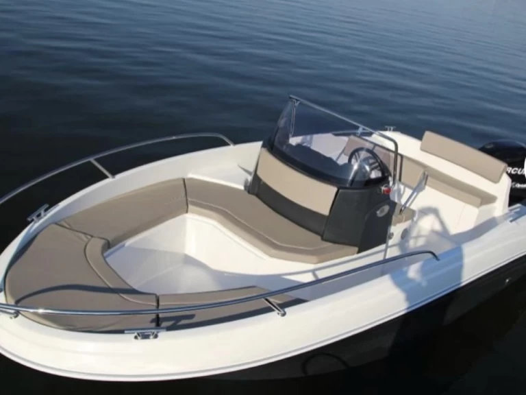 Motorboat for rent Palma de Mallorca at the best price