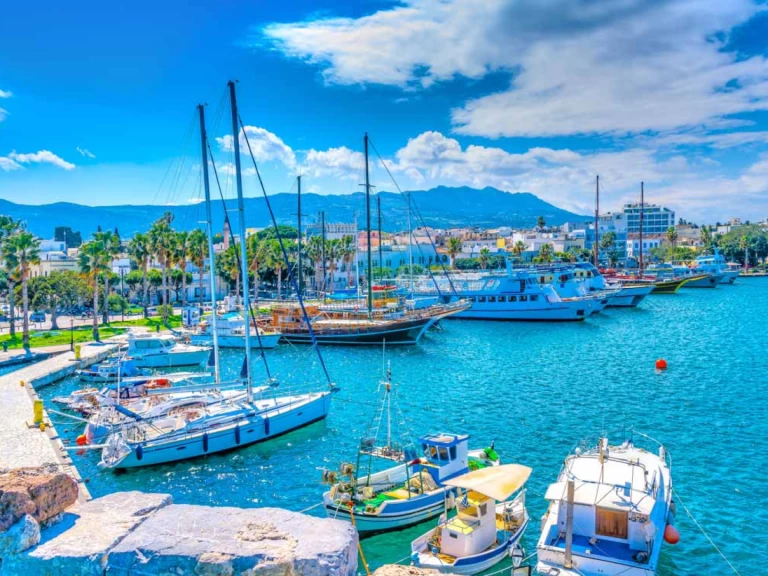 Boat rental Rinker Captiva  in Kos on Samboat