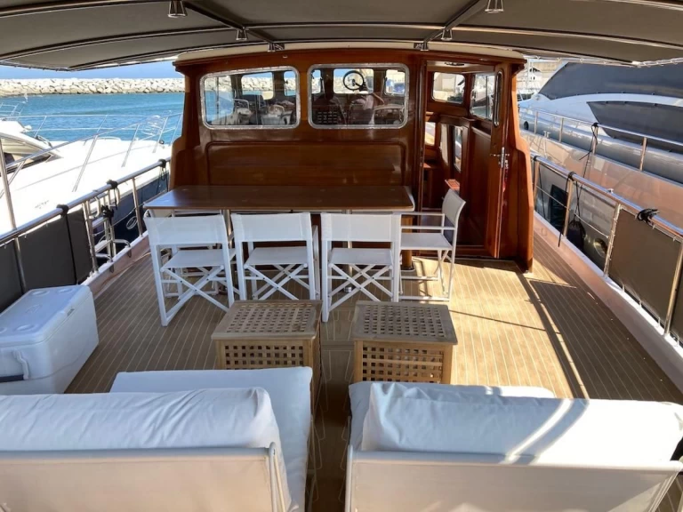 Motorboat rental with or without captain Kok Vinkeveen Barcelona