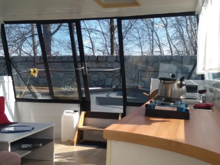 Traweller YB35 in České Vrbné on SamBoat