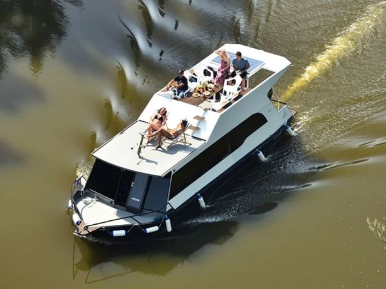 Motorboat rental in České Vrbné - Traweller YB35