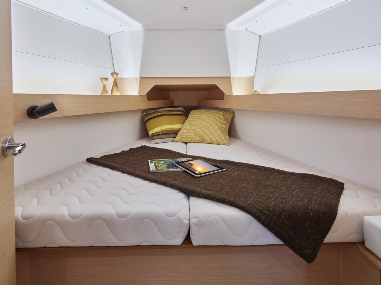 Rent a Jeanneau Sun Odyssey 349 Sitges