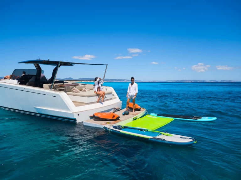 Pardo Yachts Pardo 43 in Ibiza Town on SamBoat