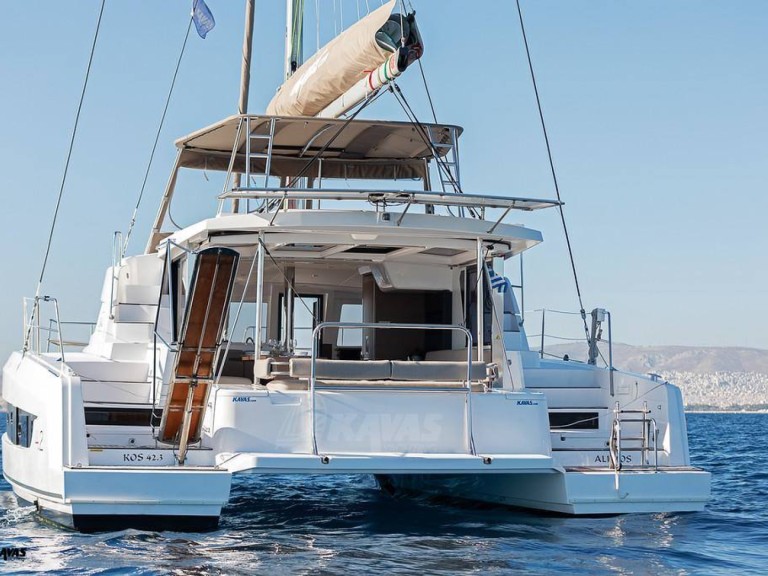 Bali Bali 4.2 charter bareboat or captained in  Alimos