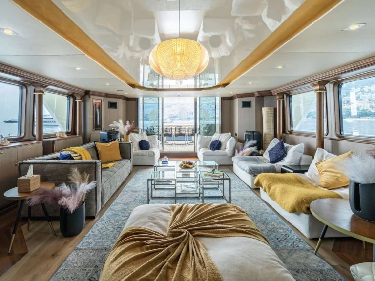 Luxury Yacht rental with or without captain Concept-Marine Ventimiglia