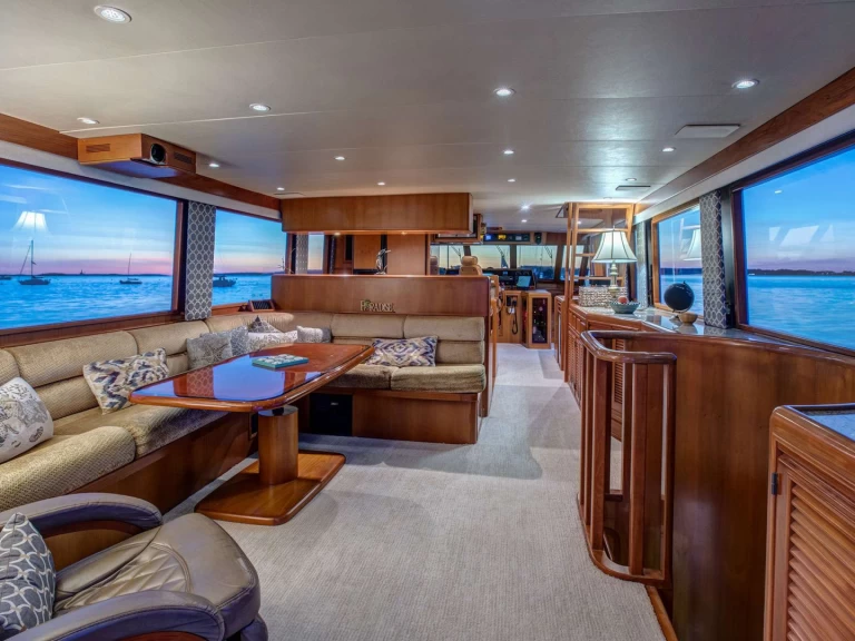 Luxury Yacht rental in Bahamas - Offshore Timeless 62