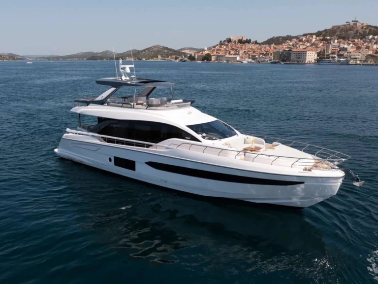 Rent a Azimut PREWI Šibenik