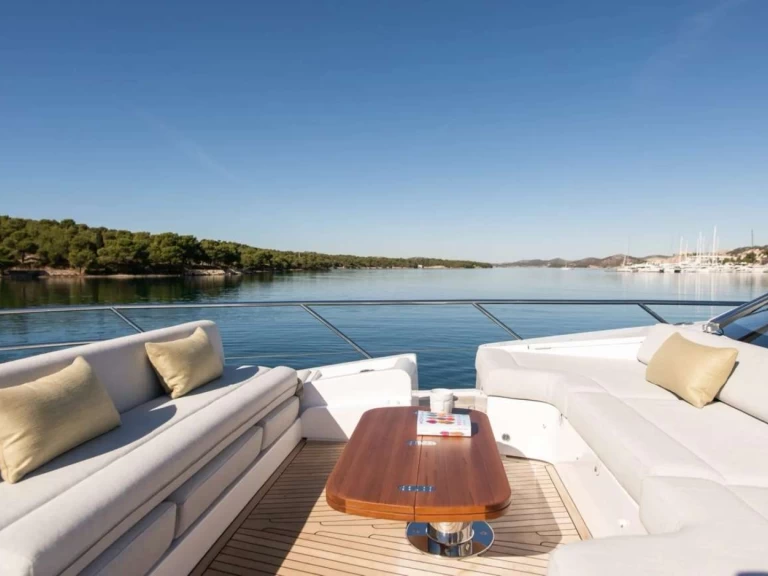 Luxury Yacht rental in Šibenik - Azimut PREWI