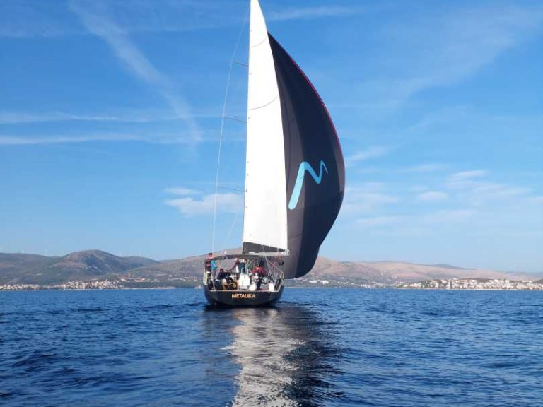 Sailboat for rent Seget Donji at the best price