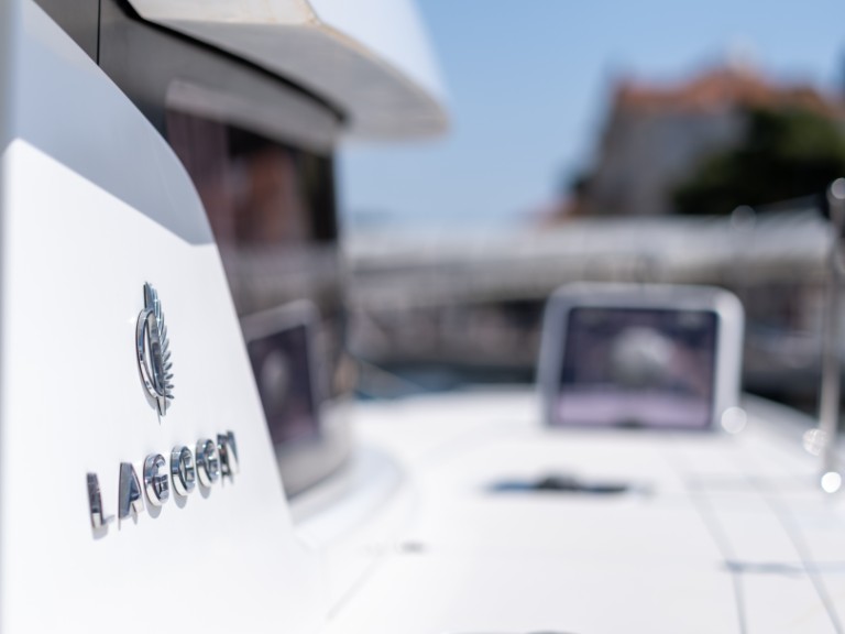 Boat rental Lagoon Lagoon 42 in Dubrovnik on Samboat