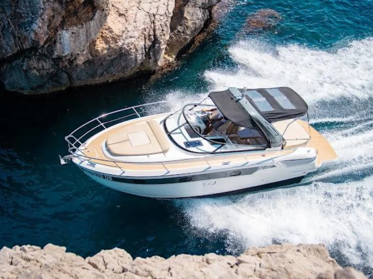 Motorboat for rent Dubrovnik at the best price