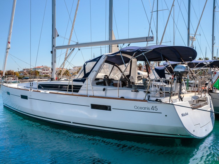 Sailboat rental with or without captain Bénéteau Capo d'Orlando