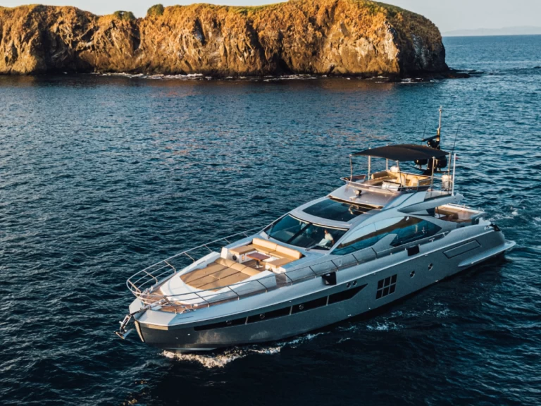 Luxury Yacht rental in Playa Flamingo - Azimut Azimut 80