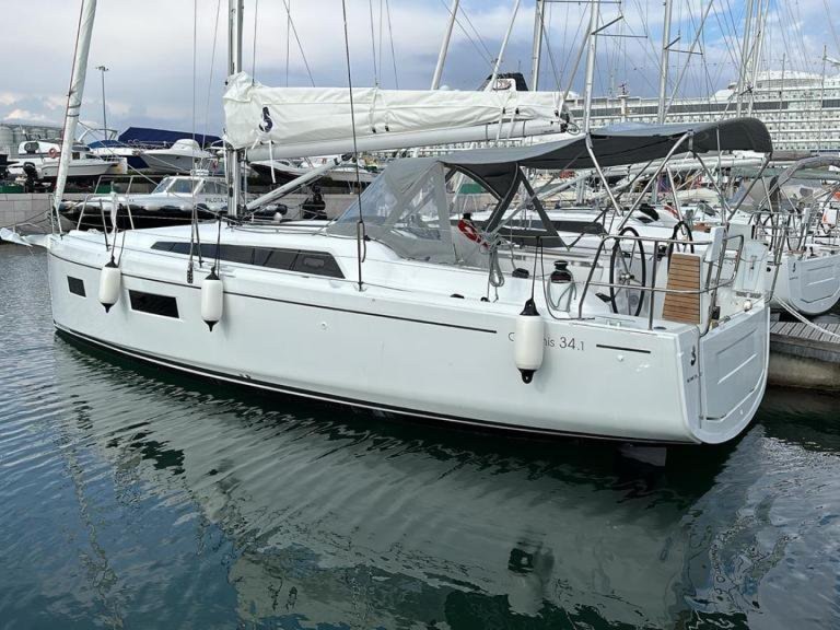 Sailboat rental in Trapani - Bénéteau Oceanis 34.1