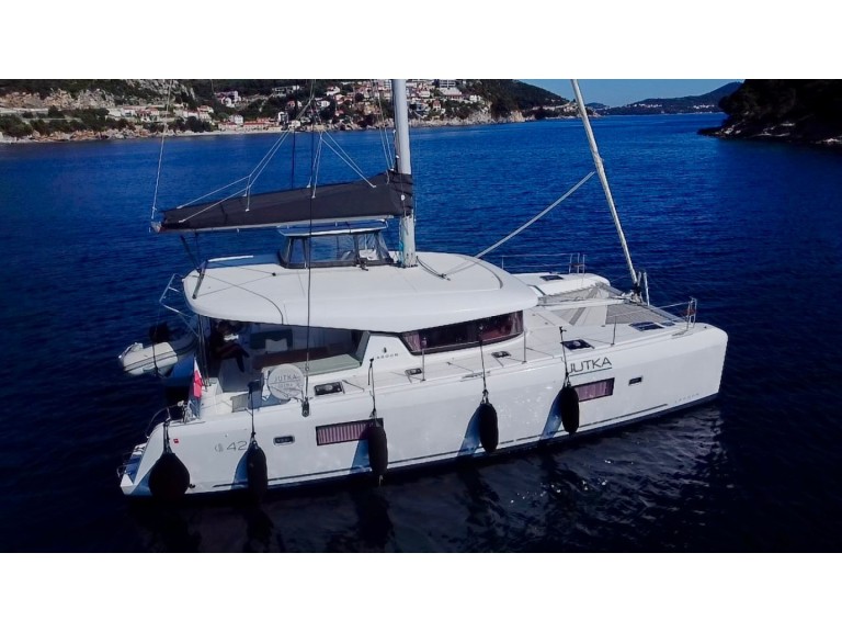 Bareboat Rental Catamaran Lagoon with a boat licence