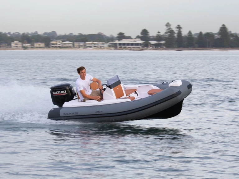 Italboats Stingher 380FR in Altea on SamBoat