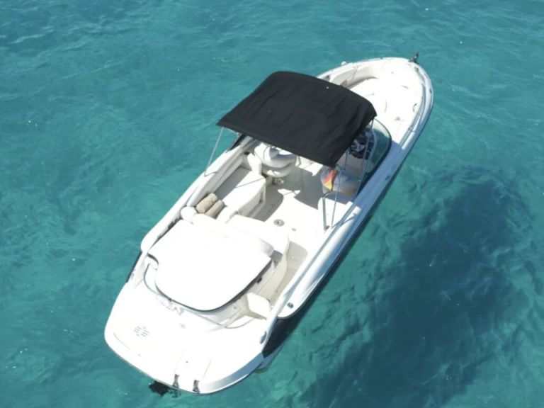 Boat rental Monterey Monterey 278SS in Marina Ibiza on Samboat
