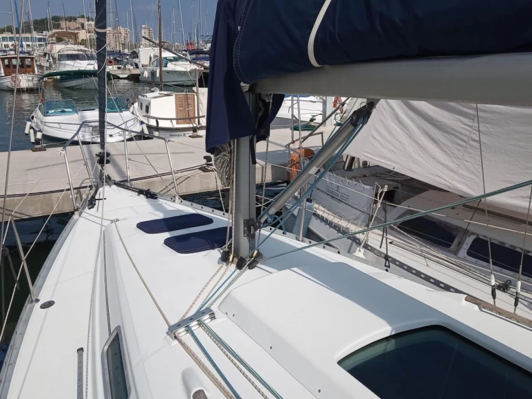 Bareboat Rental Sailboat Bénéteau with a boat licence