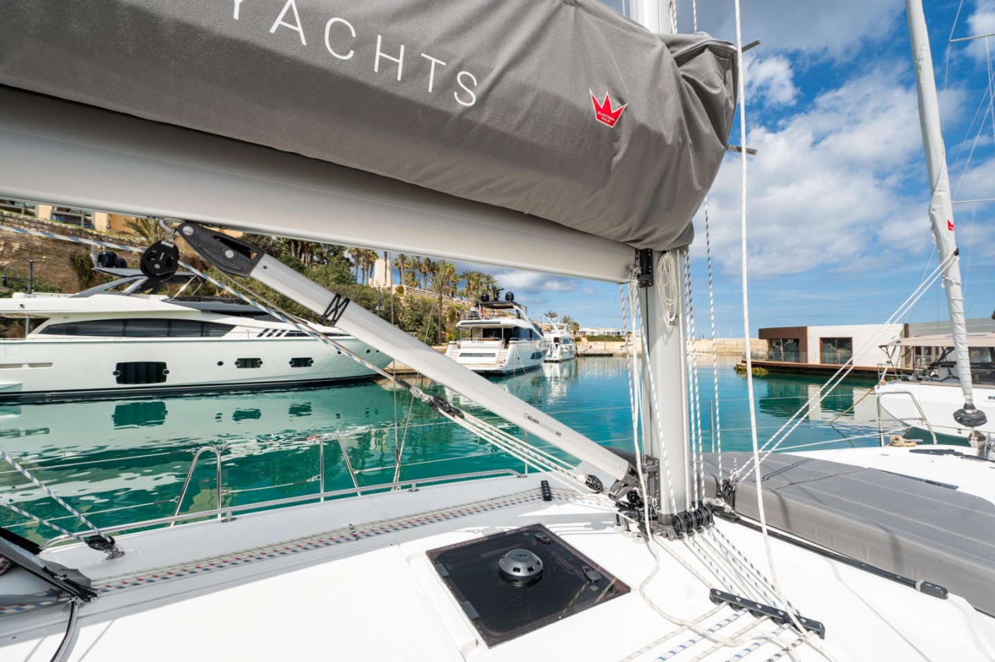 Rent a Sailboat Bavaria C42 in San Ġiljan (Everlong ) | SamBoat