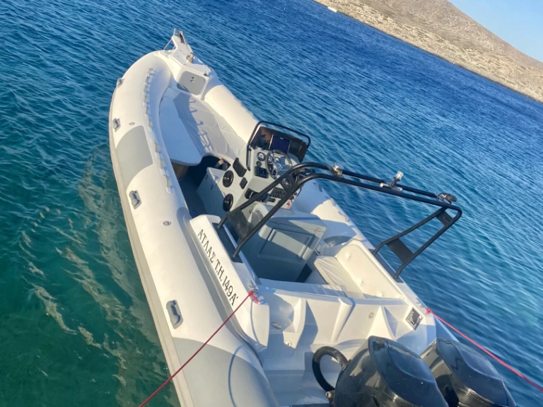 Boat rental HNC 690 690 in Heraklion on Samboat