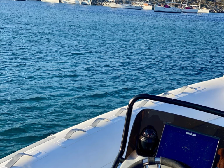 Bareboat Rental RIB HNC 690 with a boat licence