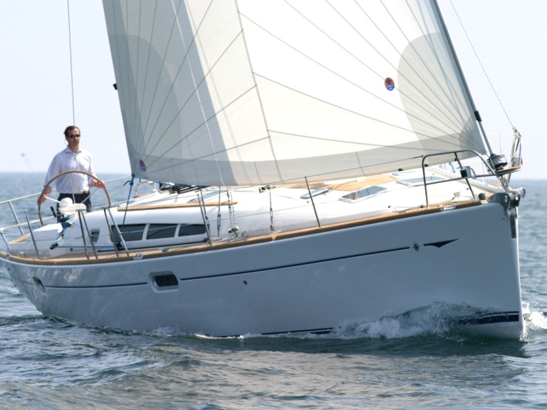 Sailboat rental in Toulon - Jeanneau Sun Odyssey 45