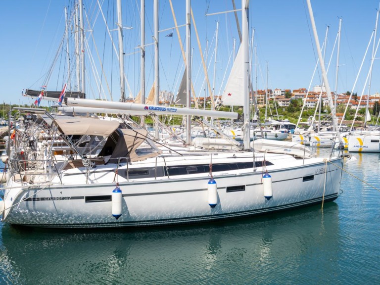 Sailboat for rent Pula at the best price