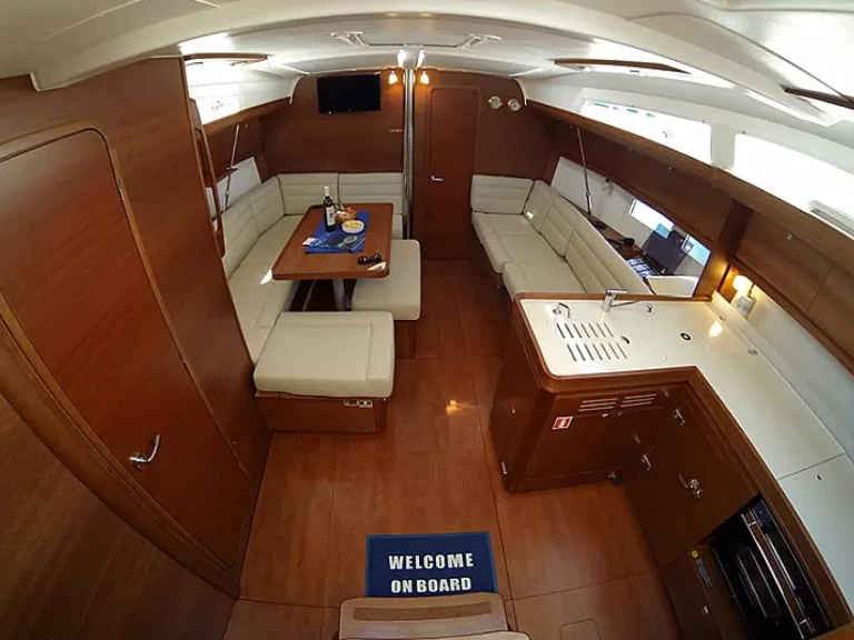 Sailboat rental in Toulon - Dufour Dufour 412 Grand Large