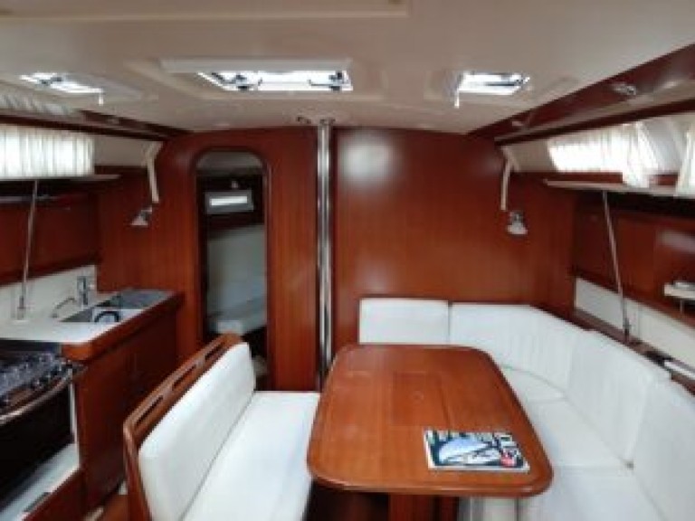 Yacht charter Toulon cheap Dufour 425 Grand Large