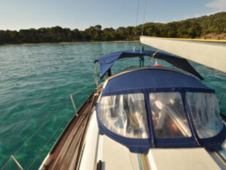 Bareboat Rental Sailboat Dufour with a boat licence