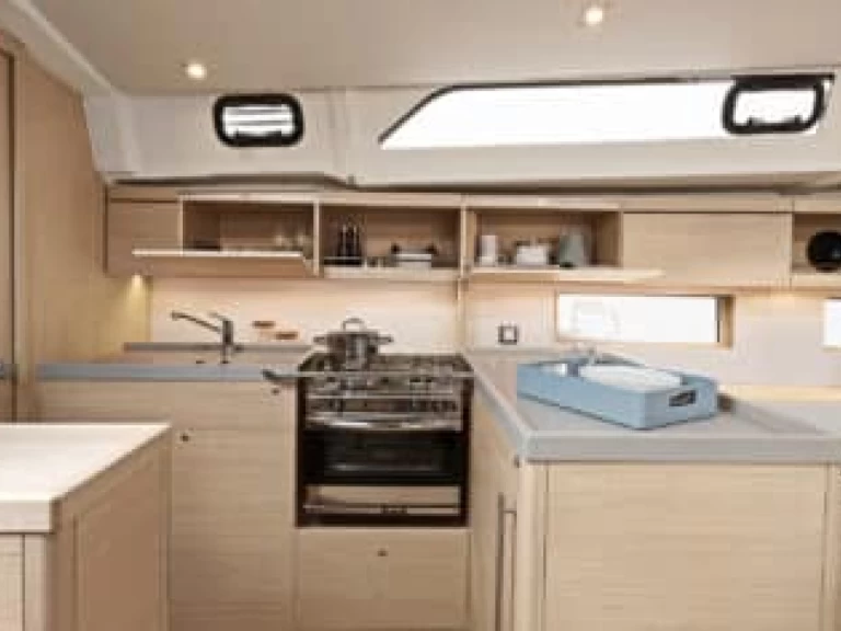 Bénéteau Oceanis 46.1 charter bareboat or captained in  Toulon