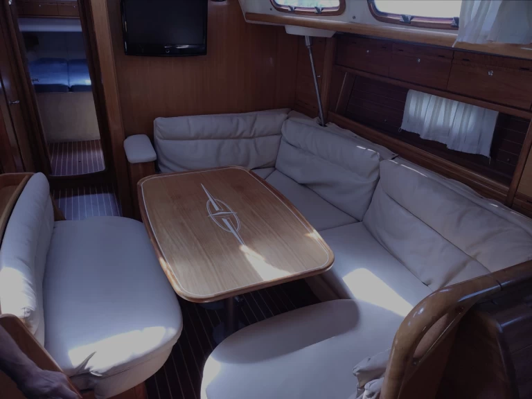 Sailboat rental with or without captain Bavaria Le Grau-du-Roi