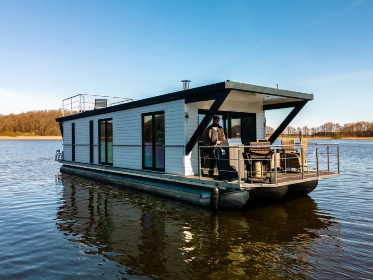 Yacht charter Buchholz cheap 1st Class Werftbau